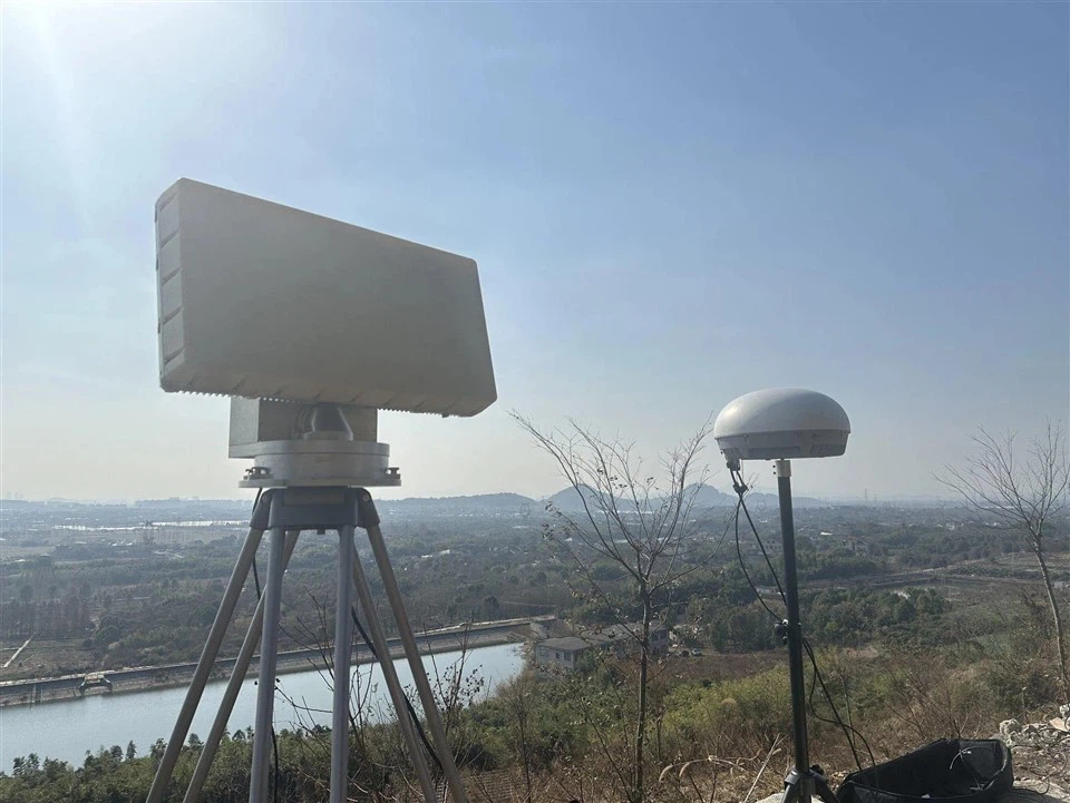 Professional 15km Long Range UAV Surveillance Radar For Critical Infrastructure Protection best
